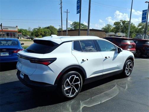 2026 Chevrolet Equinox EV LT 2