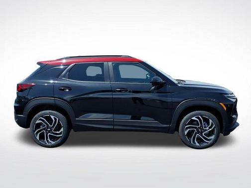 Mosaic Black Metallic 2026 Chevrolet Trailblazer RS