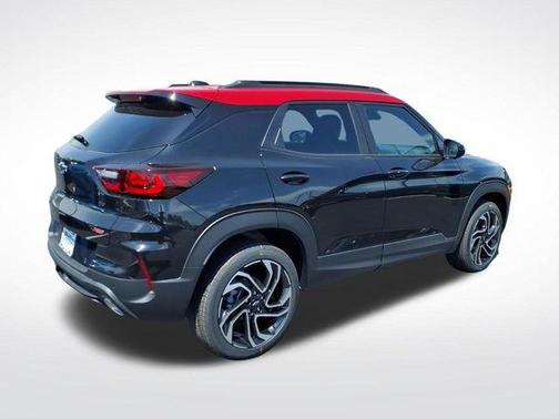 Mosaic Black Metallic 2026 Chevrolet Trailblazer RS