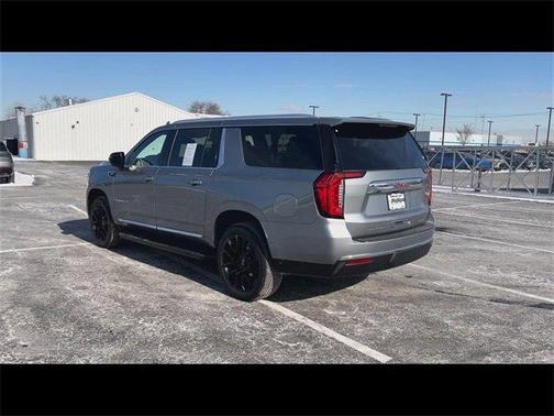2023 GMC Yukon XL SLT