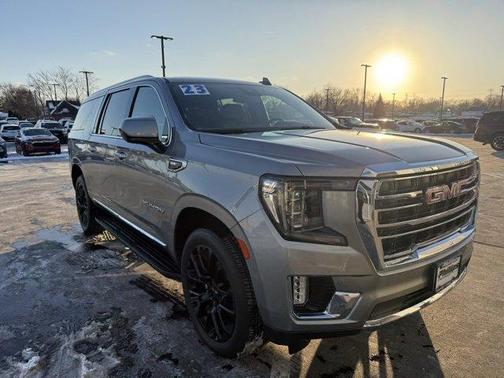2023 GMC Yukon XL SLT
