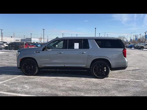 2023 GMC Yukon XL SLT