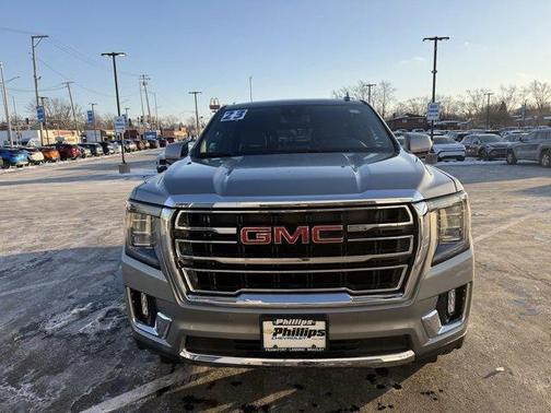 2023 GMC Yukon XL SLT