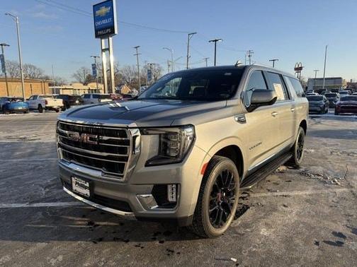 2023 GMC Yukon XL SLT