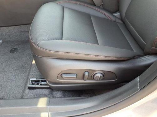 Sterling Gray Metallic 2026 Chevrolet Trax 2RS