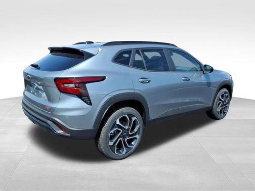 Sterling Gray Metallic 2026 Chevrolet Trax 2RS