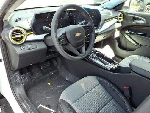 Summit White 2026 Chevrolet Trax LT