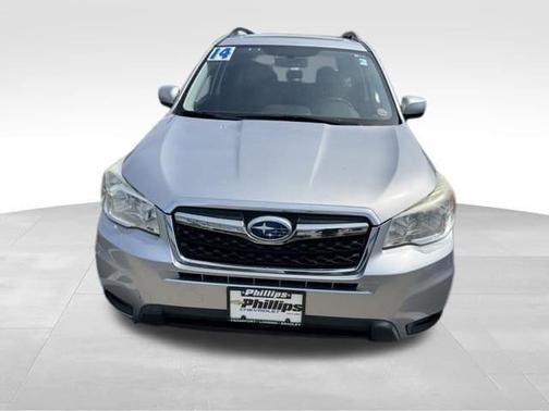 Ice Silver Metallic 2014 Subaru Forester 2.5i Premium