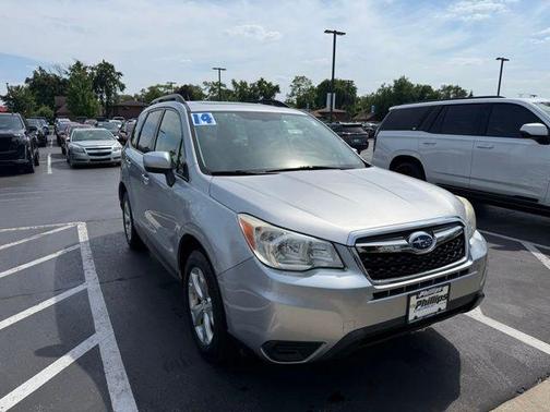 Ice Silver Metallic 2014 Subaru Forester 2.5i Premium