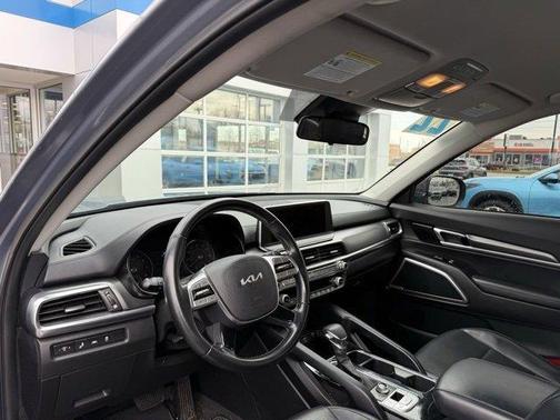 2022 Kia Telluride LX