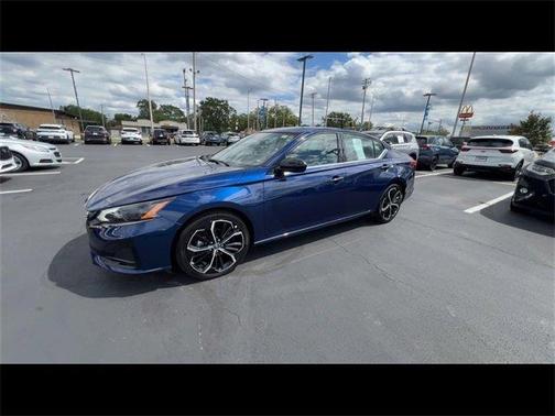 2023 Nissan Altima 2.5 SR