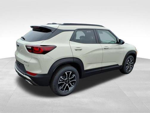 White Sand 2026 Chevrolet Trailblazer ACTIV
