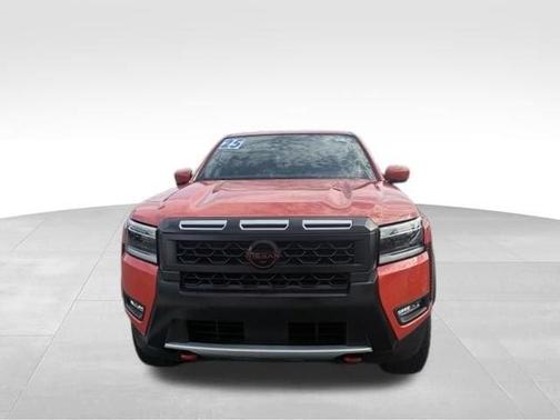 Afterburn Orang 2025 Nissan Frontier PRO-X