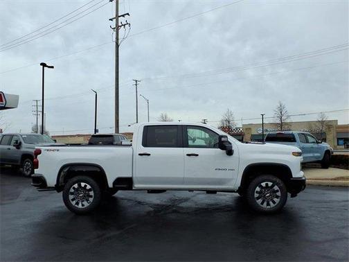 2026 Chevrolet Silverado 2500 Custom