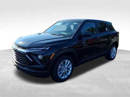 Mosaic Black Metallic 2026 Chevrolet Trailblazer LS