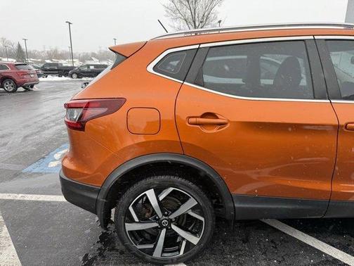 2021 Nissan Rogue Sport SL