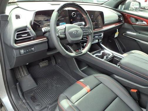 Sterling Gray Metallic 2026 Chevrolet Traverse RS