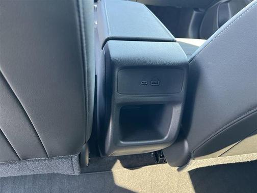 Moonstone Gray Metallic 2024 Buick Envista Preferred