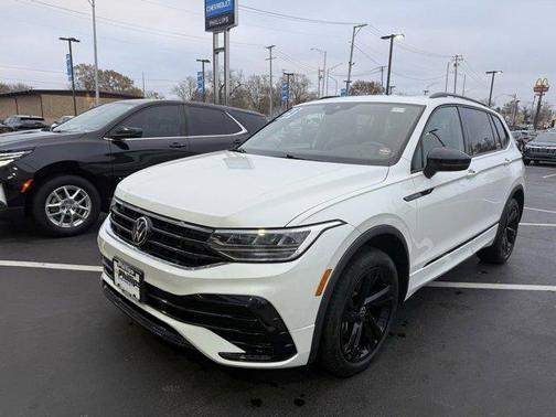2023 Volkswagen Tiguan 2.0T SE R-Line Black