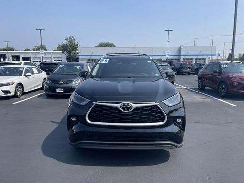 2024 Toyota Highlander XLE