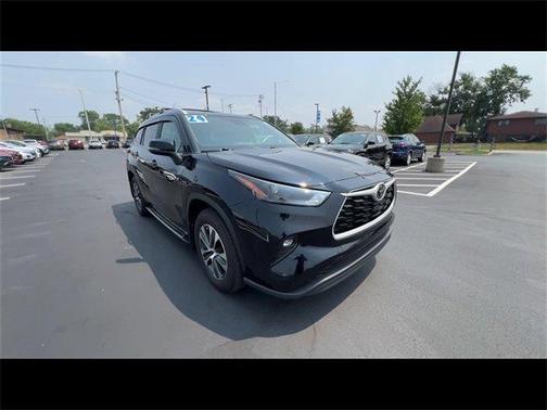 2024 Toyota Highlander XLE