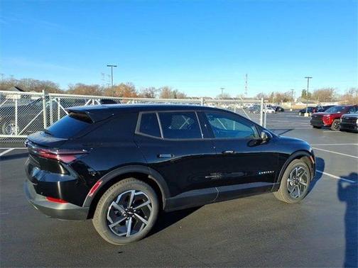 2026 Chevrolet Equinox EV LT 1