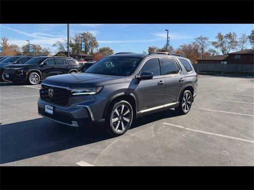 2025 Honda Pilot Touring
