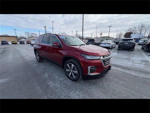 2023 Chevrolet Traverse LT Leather