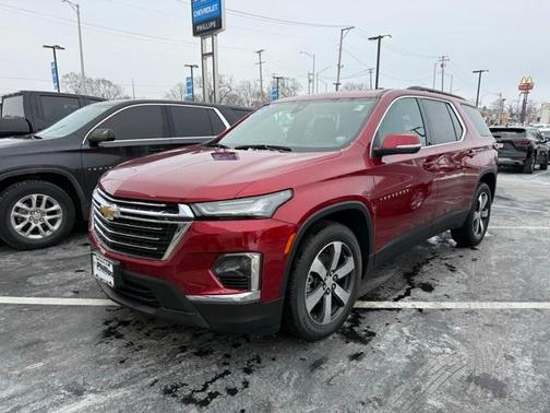 2023 Chevrolet Traverse LT Leather