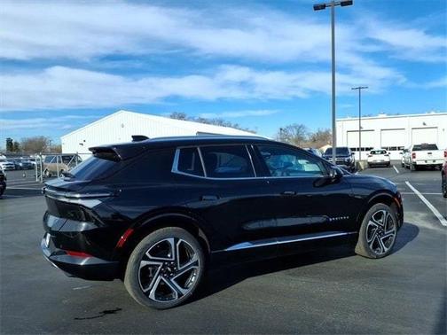 2026 Chevrolet Equinox EV LT 2