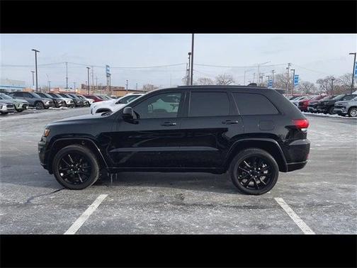 2022 Jeep Grand Cherokee WK Laredo