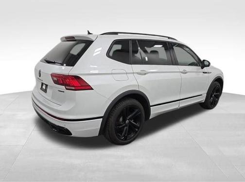 Opal White Pearl Effect 2024 Volkswagen Tiguan 2.0T SE R-Line Black