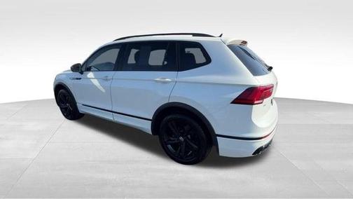 Opal White Pearl Effect 2024 Volkswagen Tiguan 2.0T SE R-Line Black