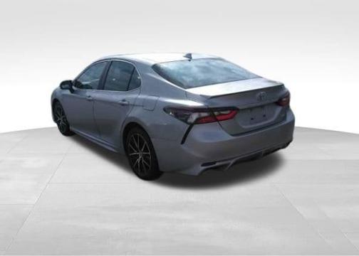 Celestial Silver Metallic 2024 Toyota Camry SE