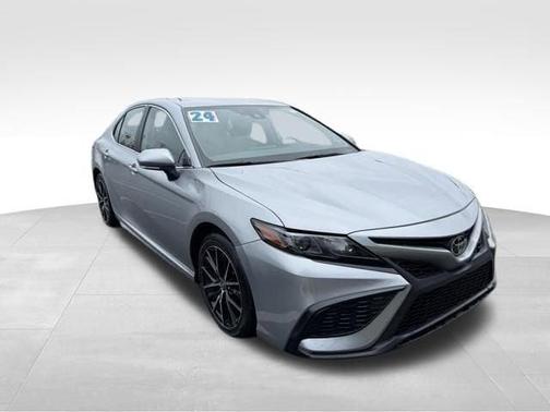 Celestial Silver Metallic 2024 Toyota Camry SE