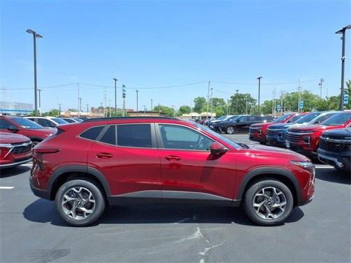 2025 Chevrolet Trax LT