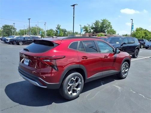 2025 Chevrolet Trax LT