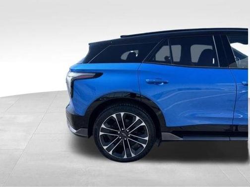 2025 Chevrolet Blazer EV SS