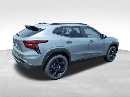 Sterling Gray Metallic 2026 Chevrolet Trax ACTIV