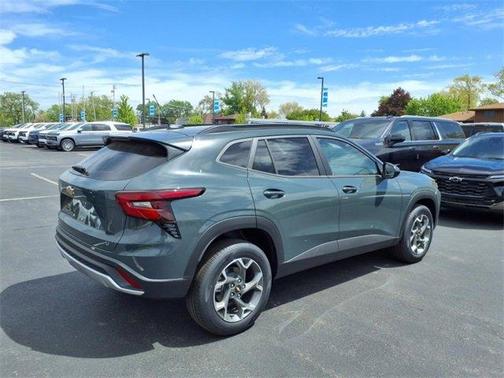 2025 Chevrolet Trax LT