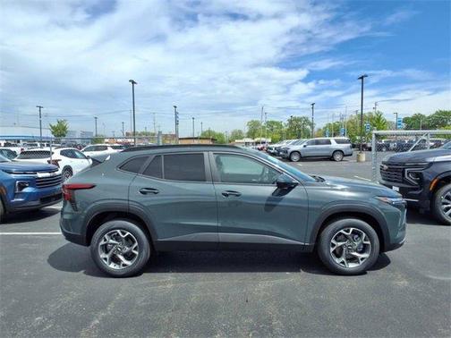2025 Chevrolet Trax LT