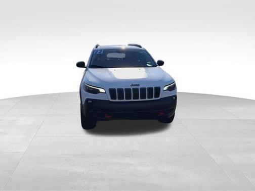 Bright White Clearcoat 2022 Jeep Cherokee Trailhawk