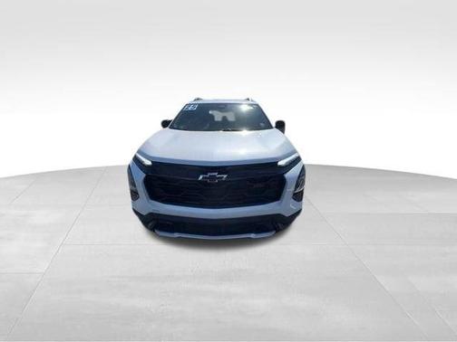 Iridescent Pearl Tricoat 2025 Chevrolet Equinox RS