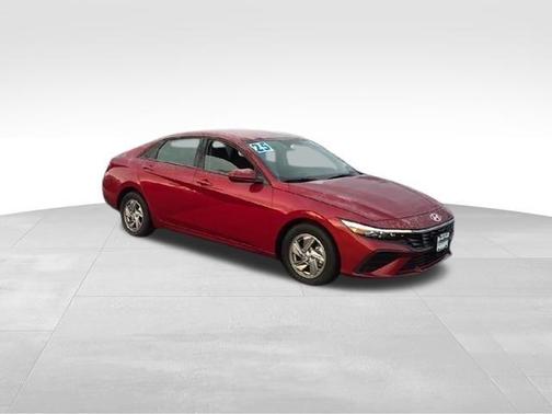 Red 2025 Hyundai ELANTRA SE