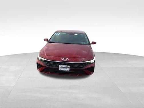 Red 2025 Hyundai ELANTRA SE