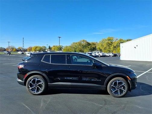 2026 Chevrolet Equinox EV LT 1