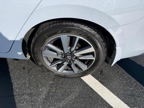 2023 Nissan Versa 1.6 SV