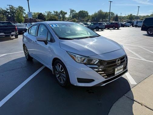2023 Nissan Versa 1.6 SV