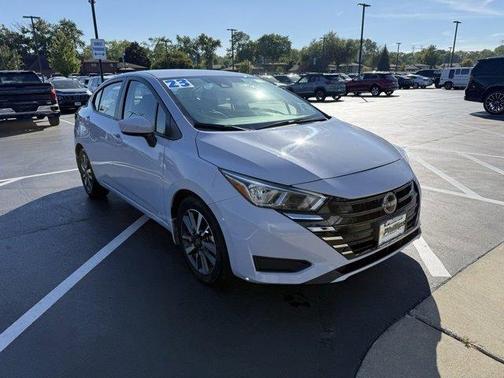 2023 Nissan Versa 1.6 SV