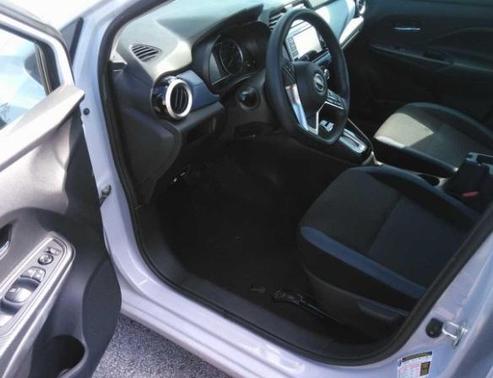 2023 Nissan Versa 1.6 SV